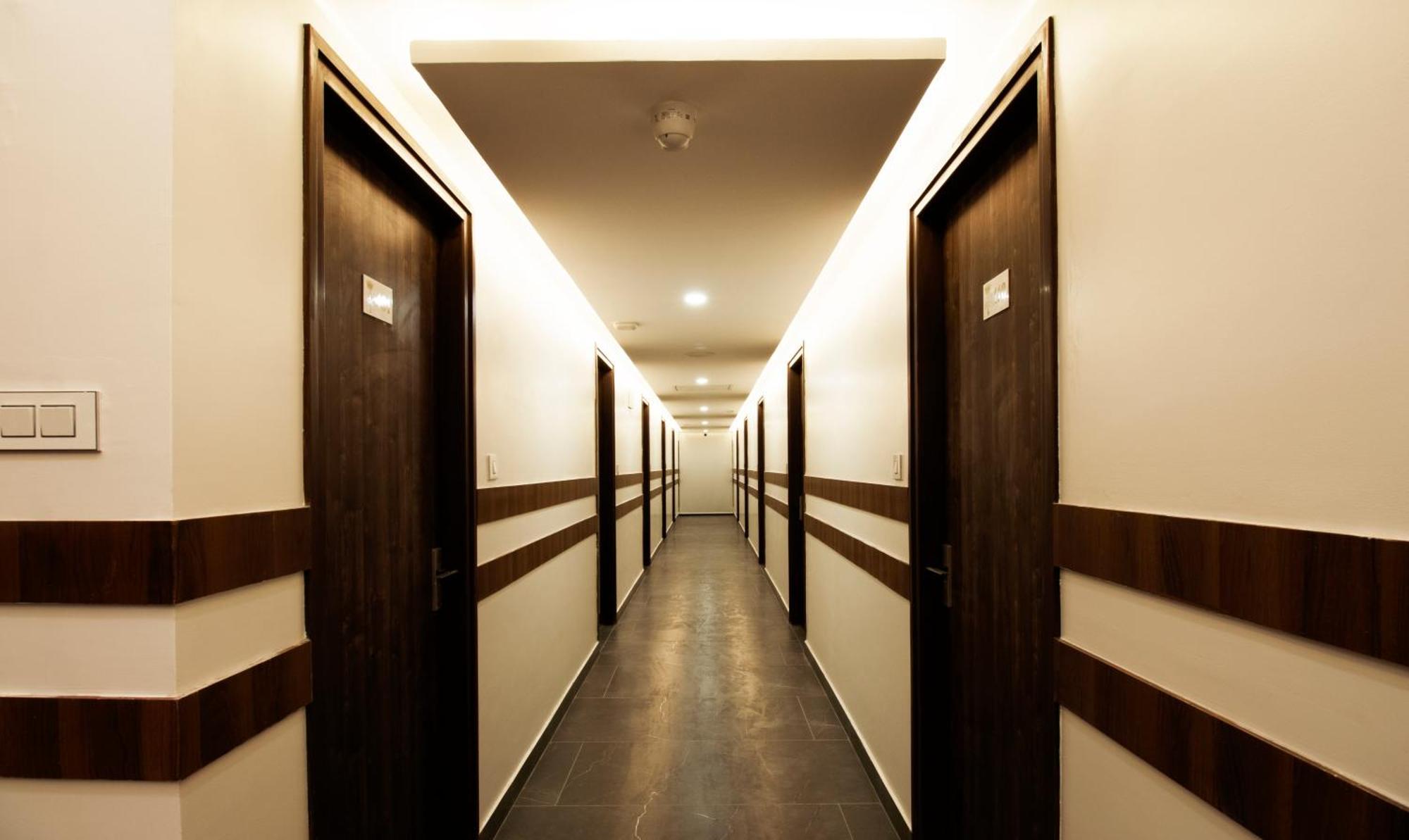 Itsy Hotels Silver Keys Kammasandra ภายนอก รูปภาพ