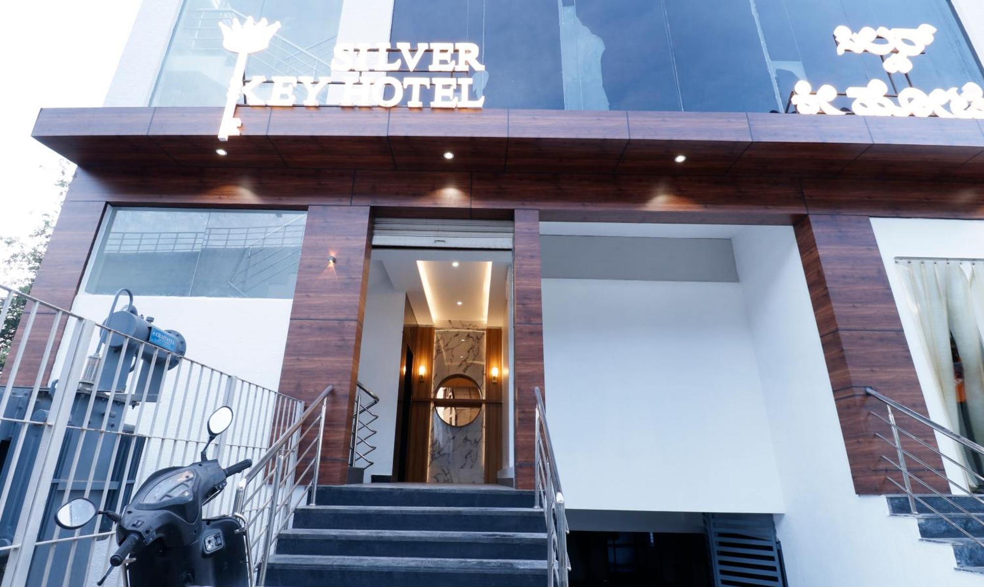 Itsy Hotels Silver Keys Kammasandra ภายนอก รูปภาพ